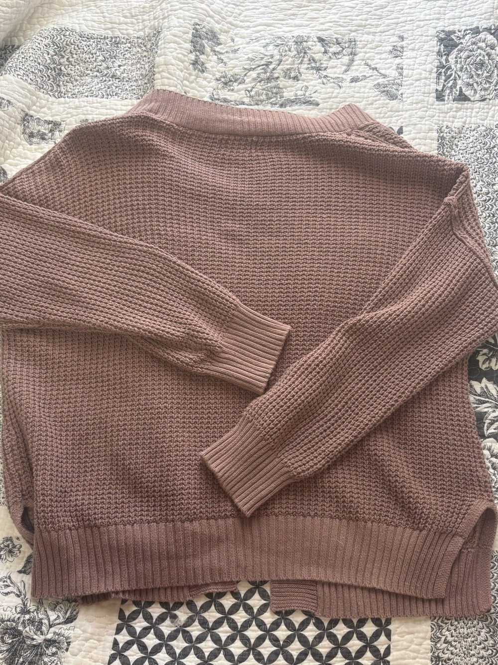 Universal Threads Mauve Cardi - Picture 4 of 4